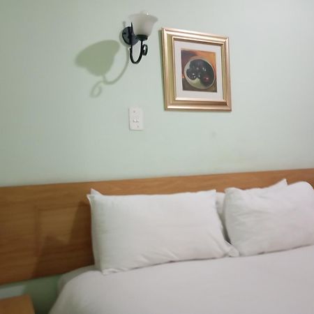 Brackendene Lodge 가보로네 외부 사진