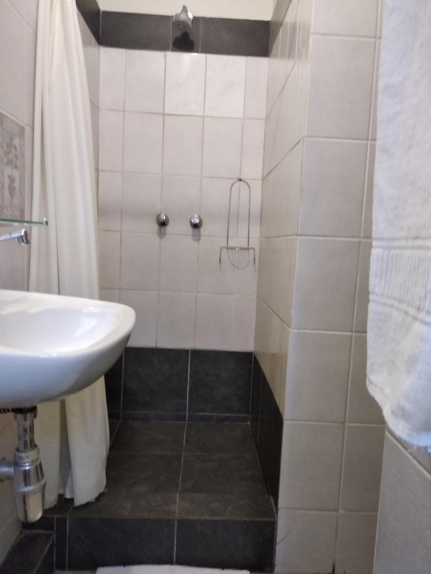 Brackendene Lodge 가보로네 외부 사진
