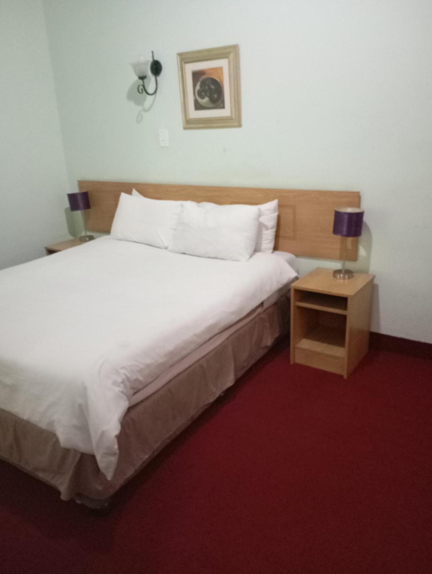 Brackendene Lodge 가보로네 외부 사진