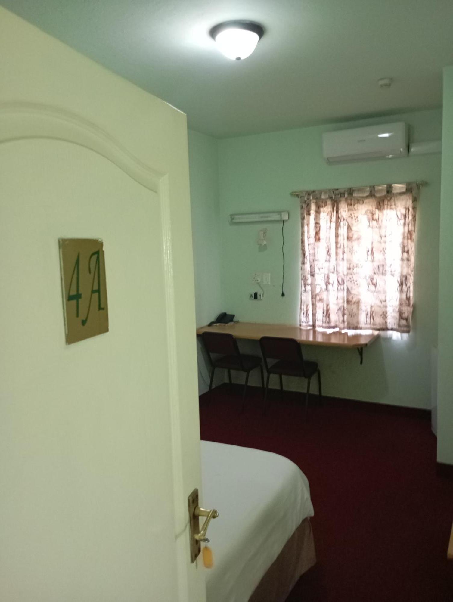 Brackendene Lodge 가보로네 외부 사진