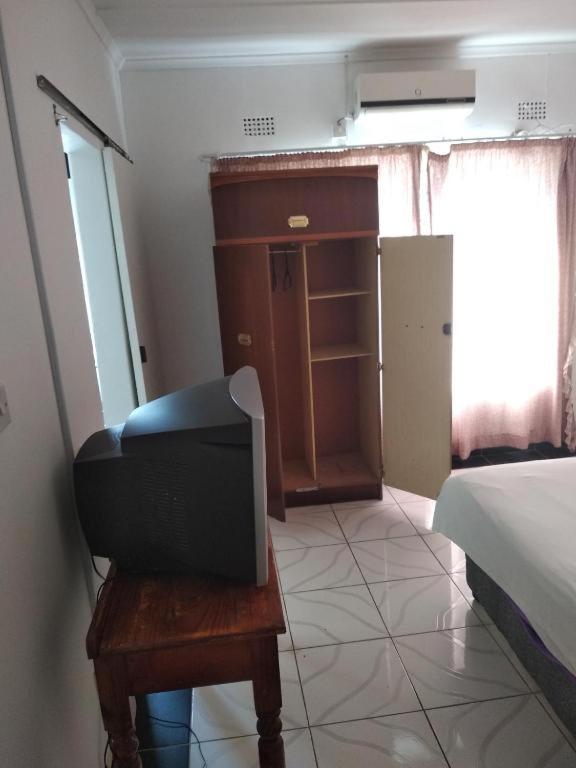 Brackendene Lodge 가보로네 외부 사진